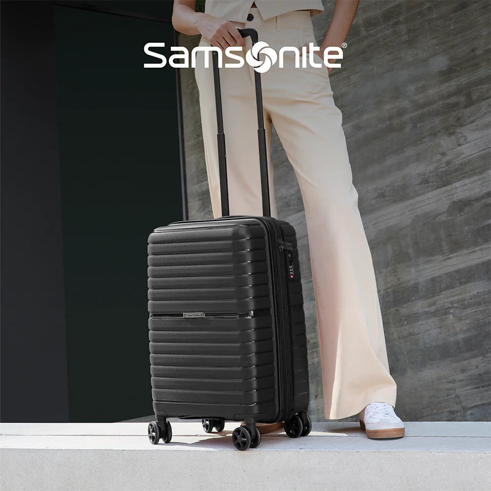 Horizons Carry-On Suitcase – Aurora Black